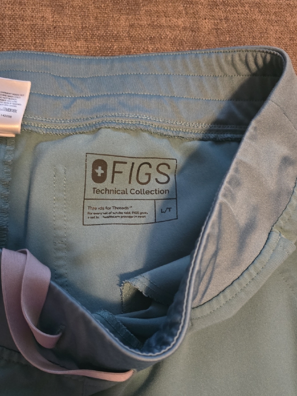 FIGS Hydrogen Green Zamora Jogger Pants Large Tall Fragrance-Free - Picture 2 of 2